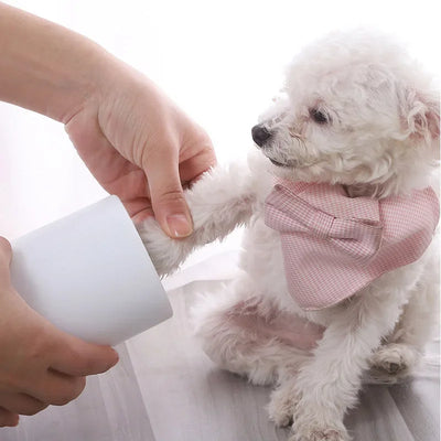 Powerful tool for cleaning pet paws: Semi-automatic silicone foot washing cup for dogs, also suitable for cats